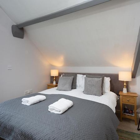 Bootham Court Grade II Duplex Apartment With Free Parking & Wi-Fi - Sleeps 2-6 People ยอร์ค ภายนอก รูปภาพ