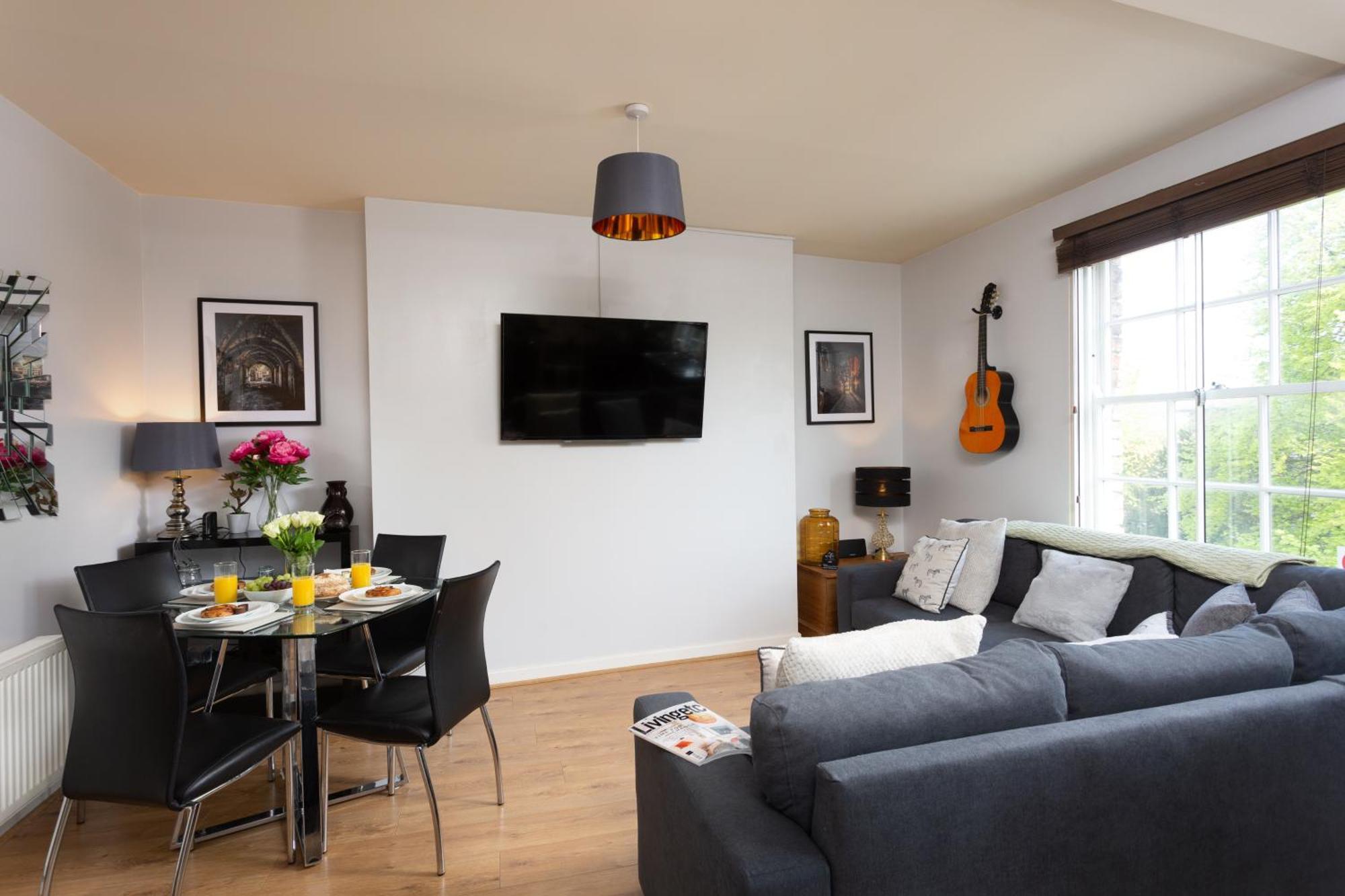 Bootham Court Grade II Duplex Apartment With Free Parking & Wi-Fi - Sleeps 2-6 People ยอร์ค ภายนอก รูปภาพ
