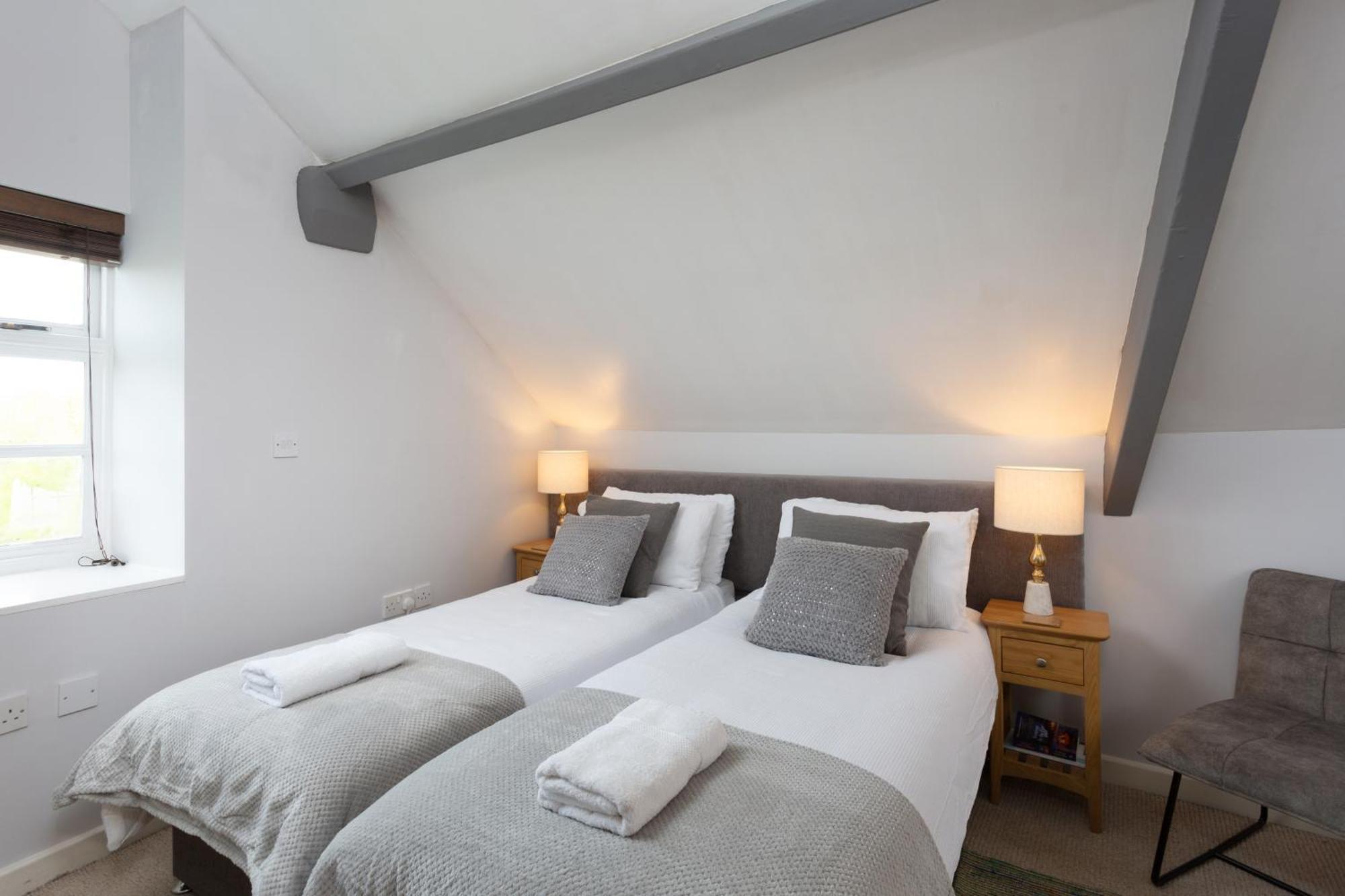 Bootham Court Grade II Duplex Apartment With Free Parking & Wi-Fi - Sleeps 2-6 People ยอร์ค ภายนอก รูปภาพ