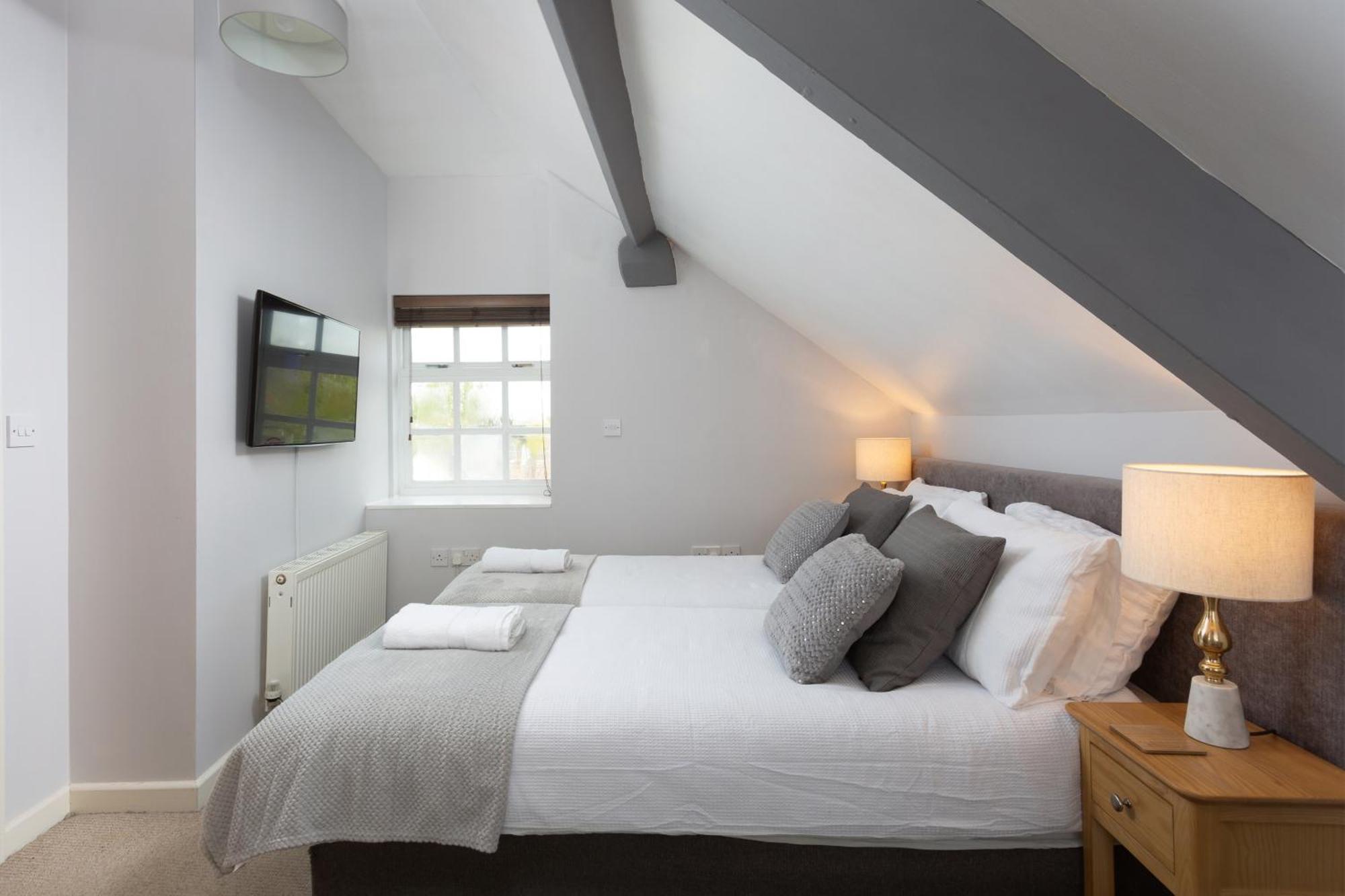 Bootham Court Grade II Duplex Apartment With Free Parking & Wi-Fi - Sleeps 2-6 People ยอร์ค ภายนอก รูปภาพ